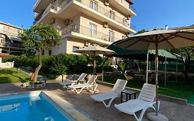 Central Hotel